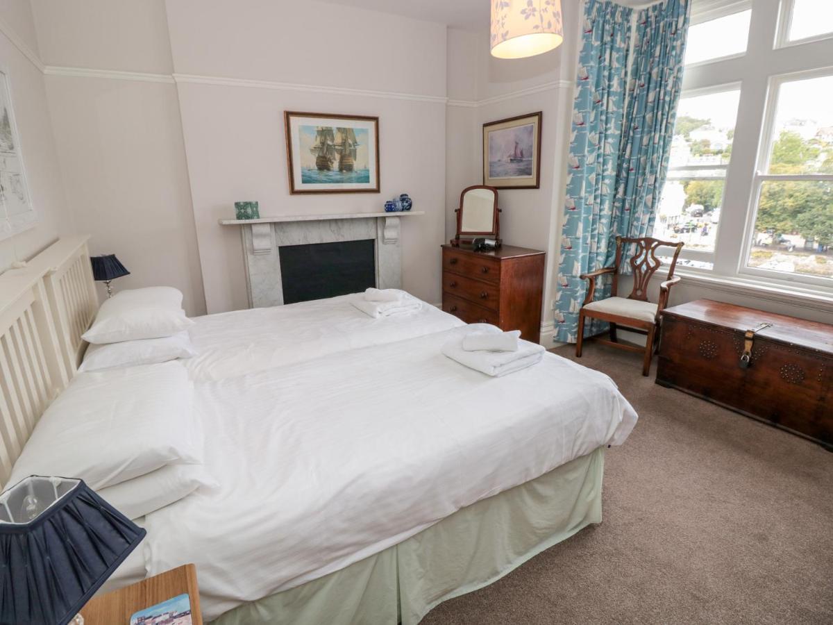 2 York House Apartment Dartmouth Bagian luar foto